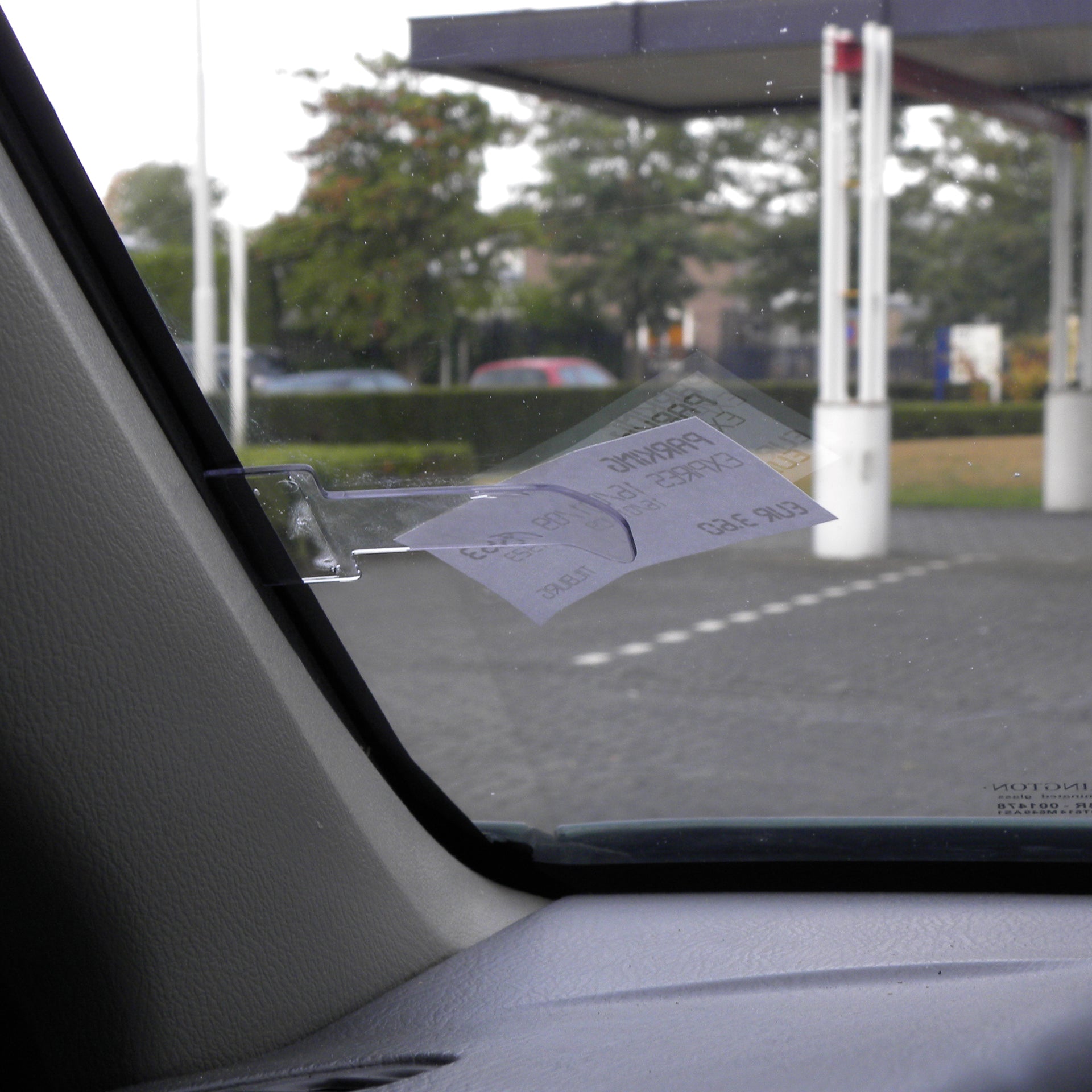 PORTE TICKET DE PARKING