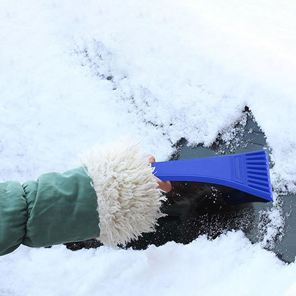 GRATTE-GIVRE (PAR PRESENTOIR 40 PCS) GOODYEAR